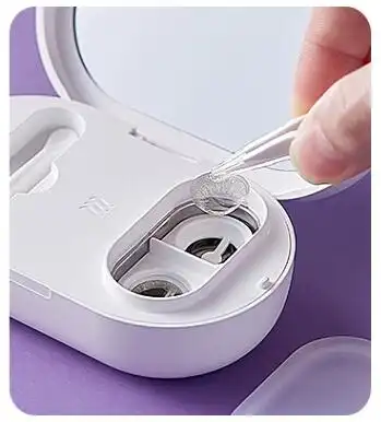 a picture of step 2 of using the contacts cleaner